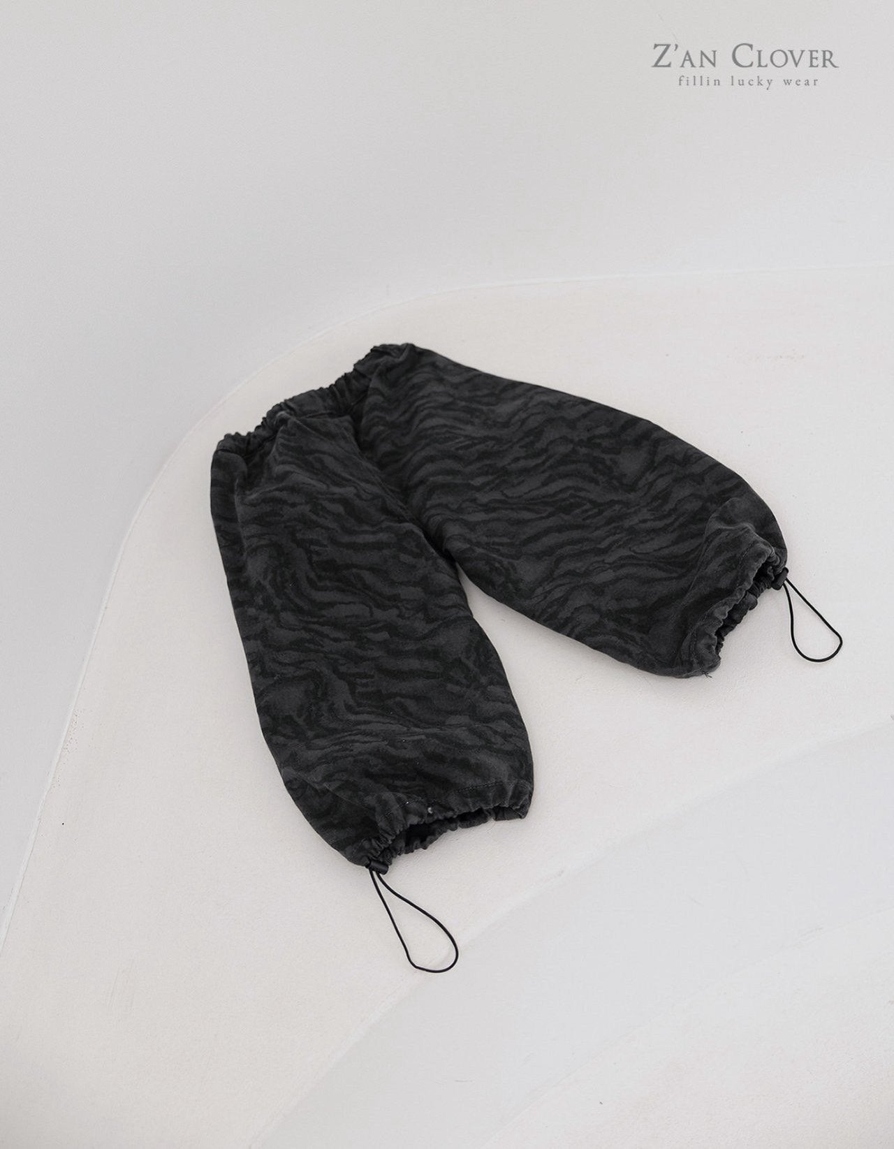 【予約】zebra balloon pants / zanclover (3-19号)