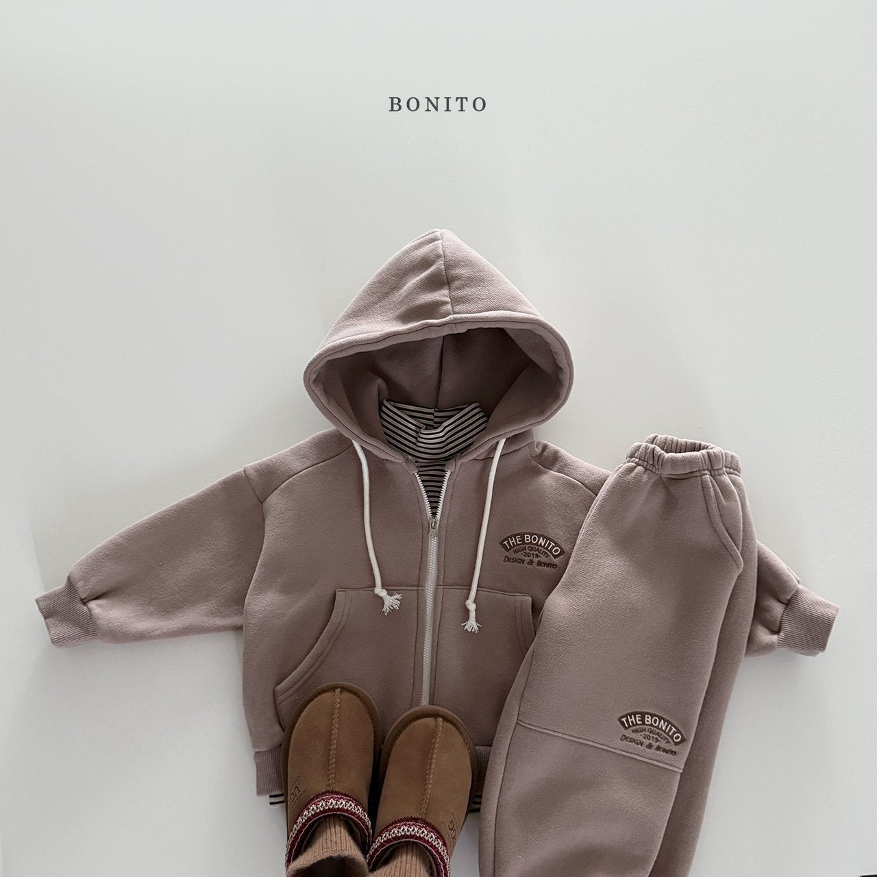 【予約】knee line jogger pants / bonito (12M-JM) 무릎절개