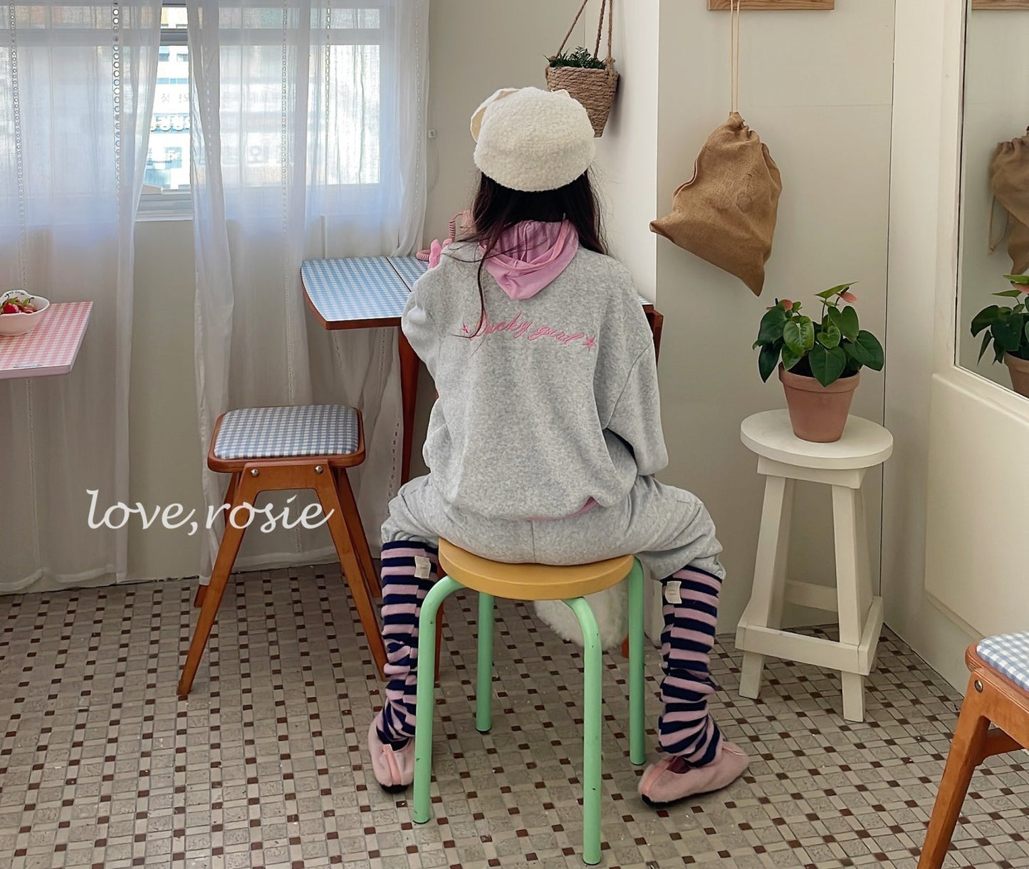 【予約】hood finger T / love rosie (L-3XL,adult)