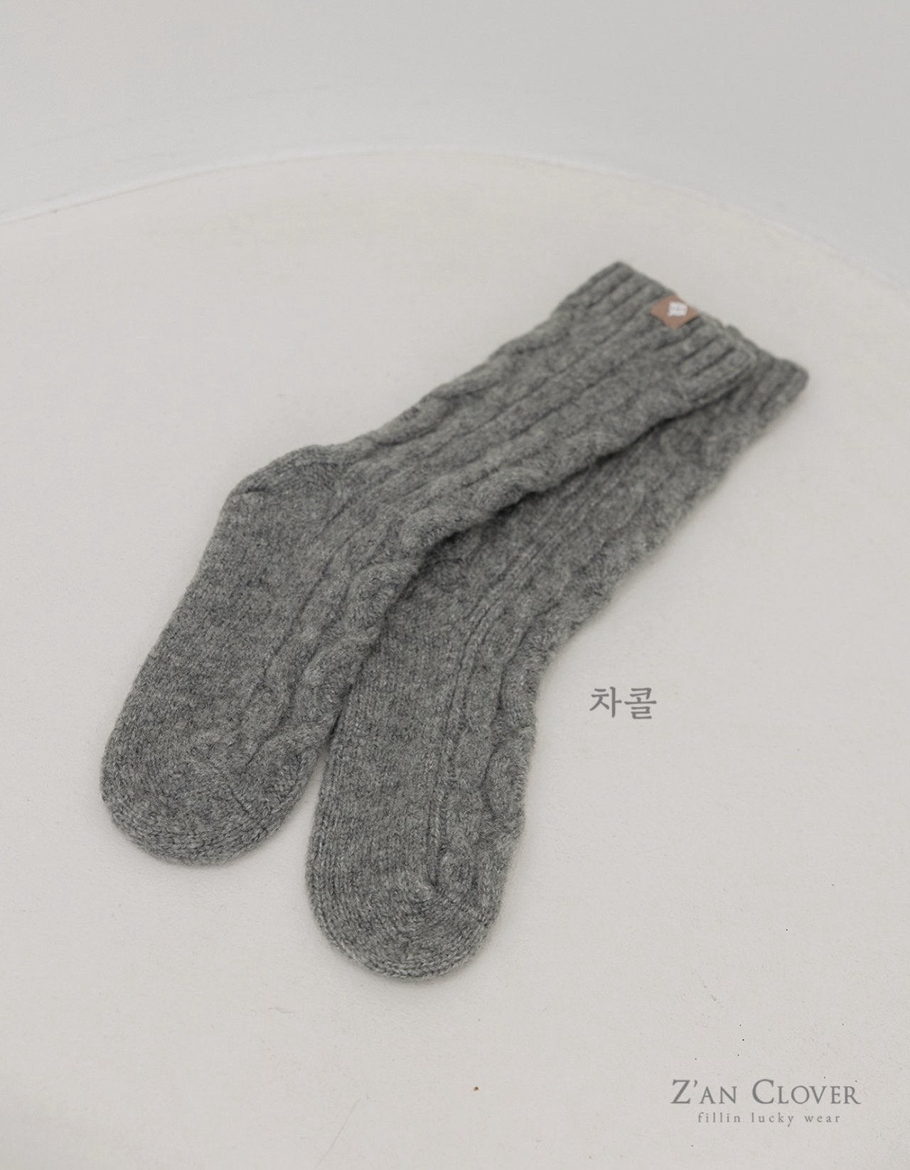 【予約】twist knit socks / zanclover