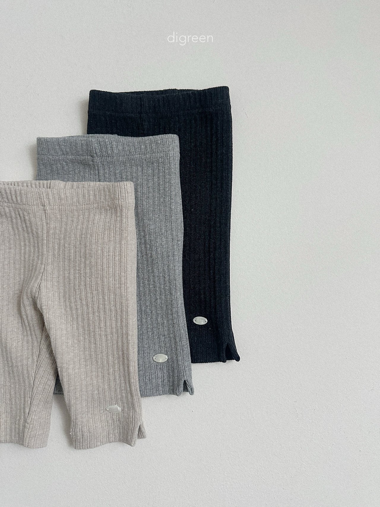【予約】rib capri leggings / digreen (S-XXL)