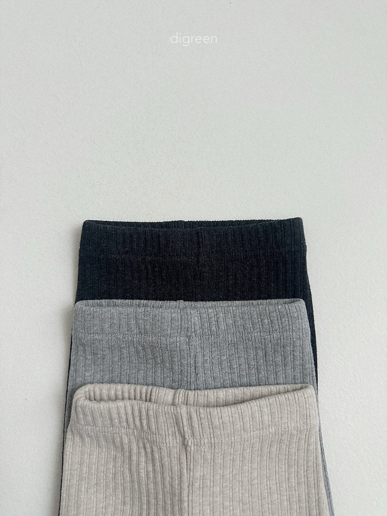 【予約】rib capri leggings / digreen (S-XXL)