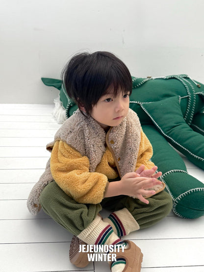 【予約】white boa vest / jejeunosity (XS-JM) 백덤블링