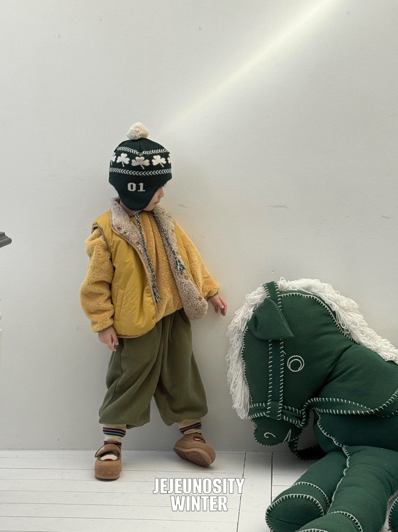 【予約】white boa vest / jejeunosity (XS-JM) 백덤블링