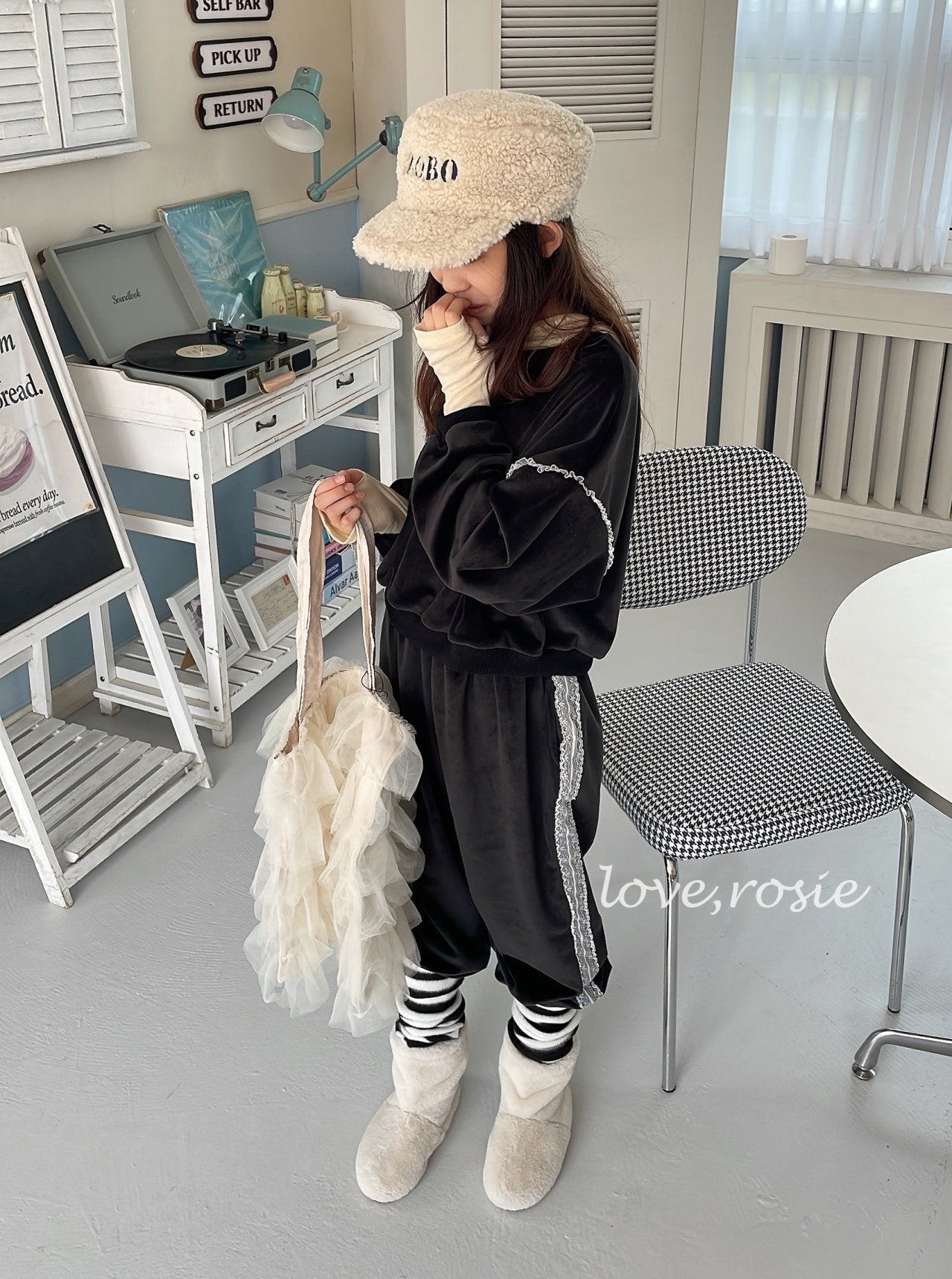 【予約】Bonjour velvet set / love rosie (L-3XL)