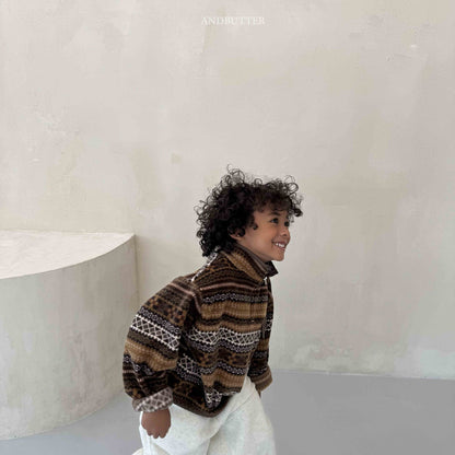 【予約】Patagon Pocket Fleece  /  andbutter (S-JM)