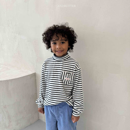 【予約】Heart Pocket Turtleneck  /  andbutter (S-JM)