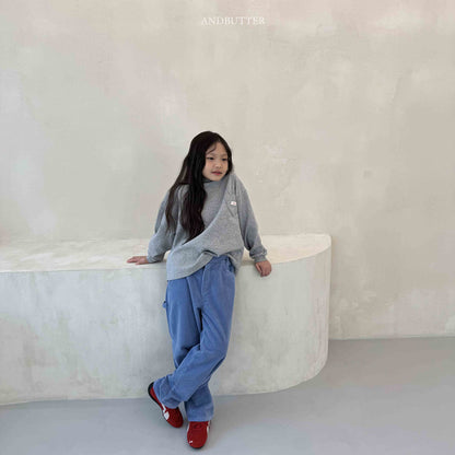 【予約】Eyelet Heart Turtleneck  /  andbutter (S-JM)