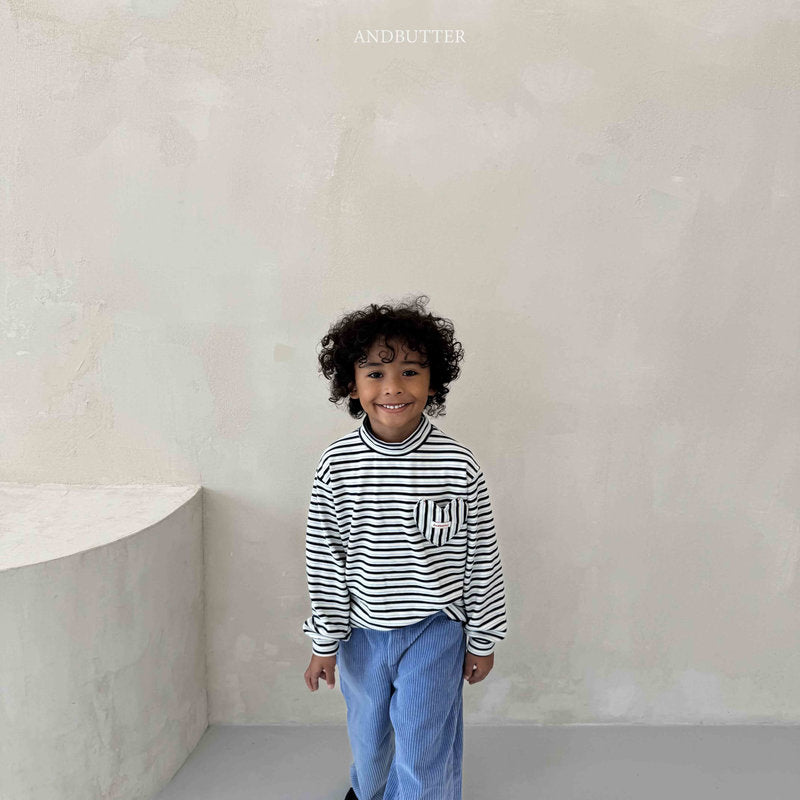 【予約】Heart Pocket Turtleneck  /  andbutter (S-JM)