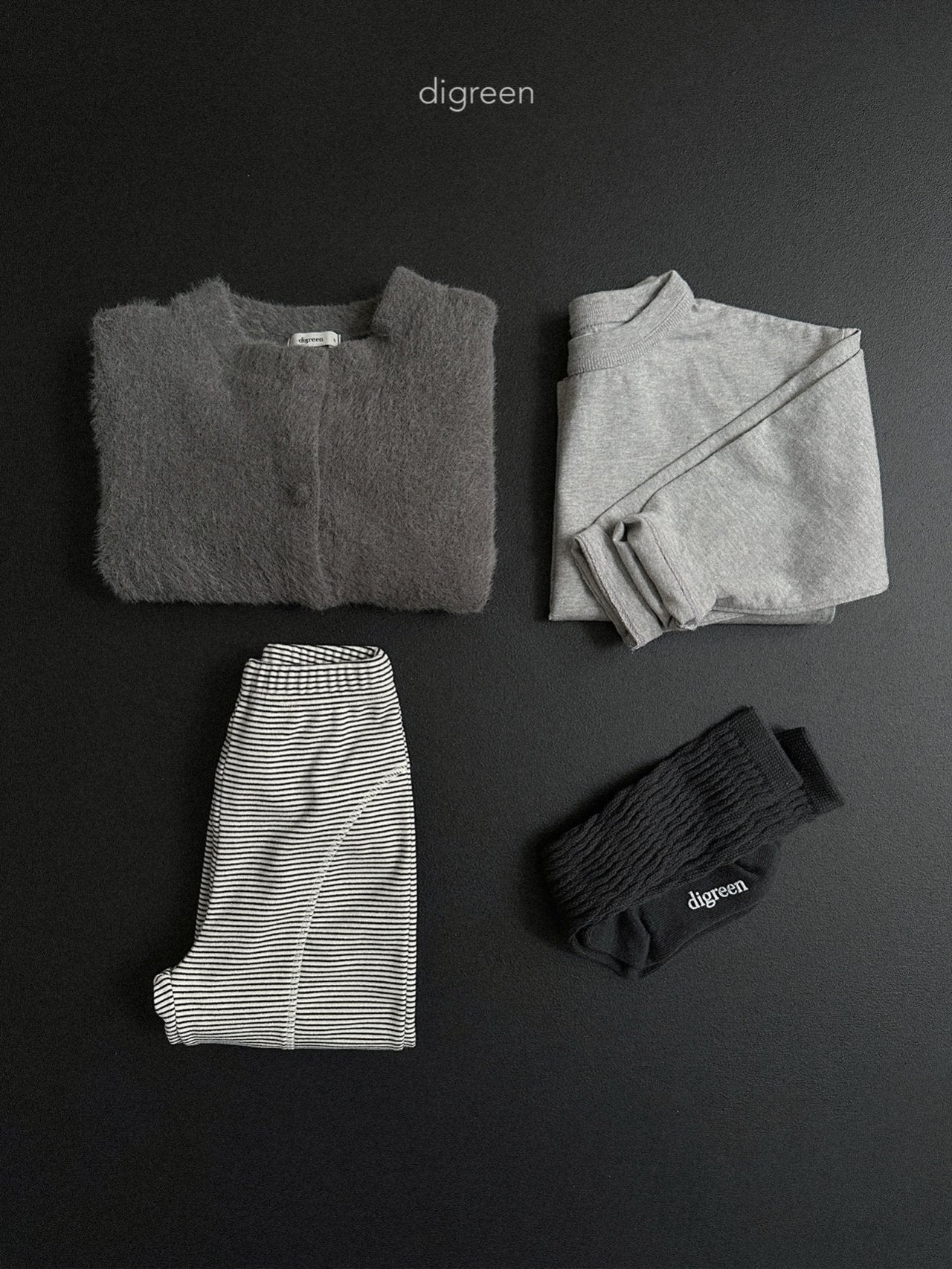 【予約】Wormer Socks   /  digreen