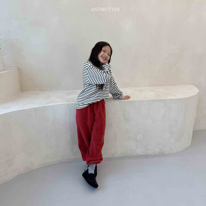 【予約】Heart Pocket Turtleneck  /  andbutter (S-JM)