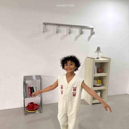 【予約】embroidery jumpsuit / andbutter(S-JM)