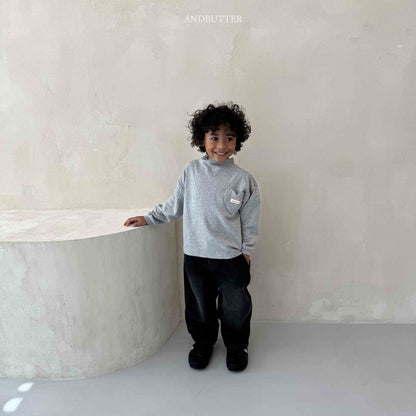 【予約】Eyelet Heart Turtleneck  /  andbutter (S-JM)