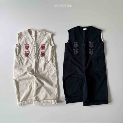 【予約】embroidery jumpsuit / andbutter(S-JM)