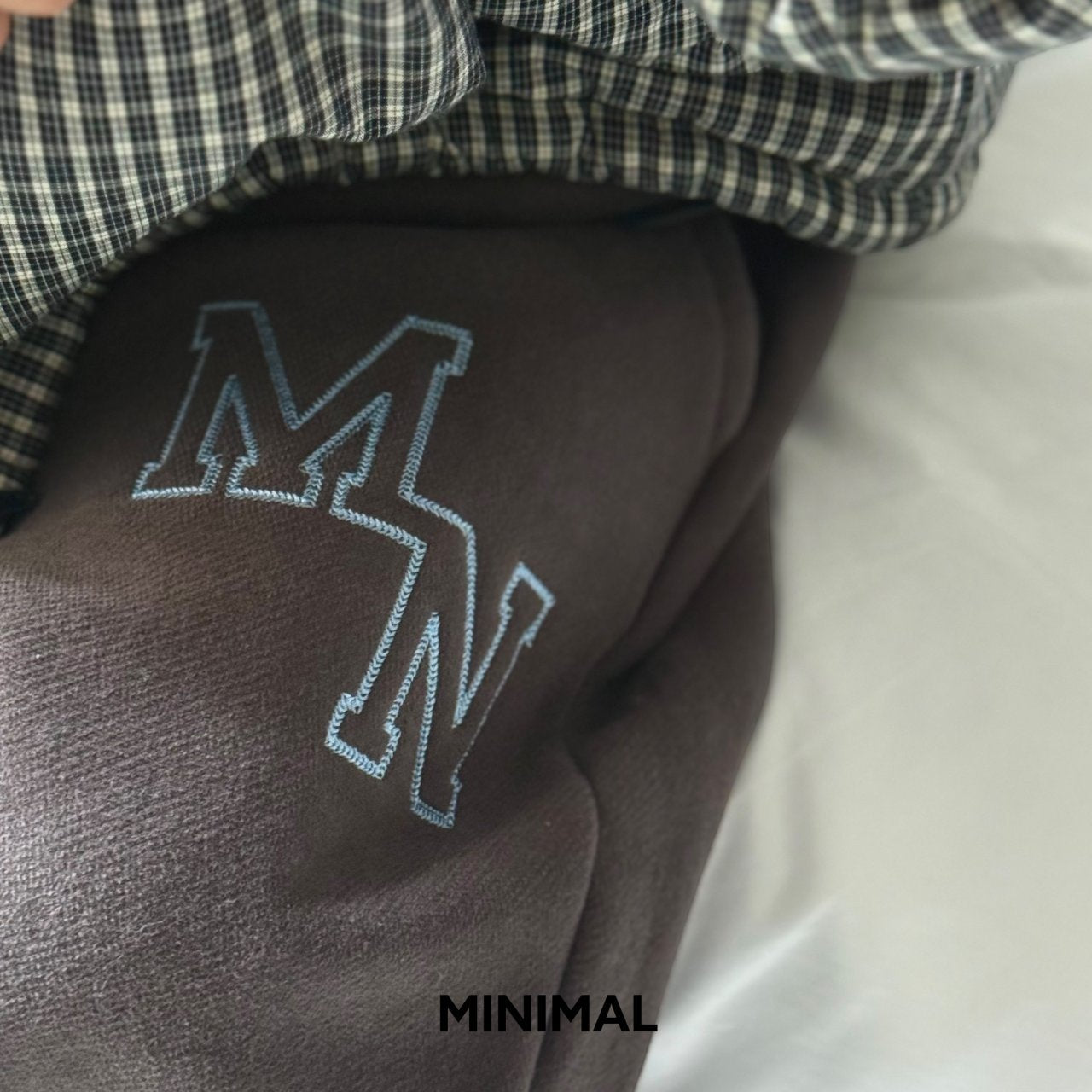 【予約】MN embroidery jogger pt  / minimal (S-JM)