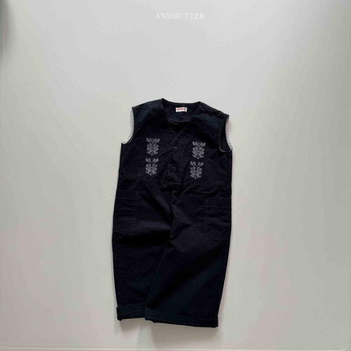 【予約】embroidery jumpsuit / andbutter(S-JM)