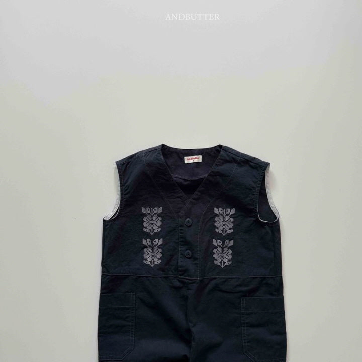 【予約】embroidery jumpsuit / andbutter(S-JM)