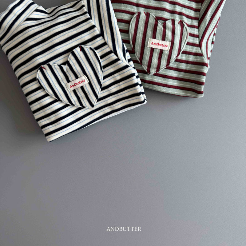 【予約】Heart Pocket Turtleneck  /  andbutter (S-JM)