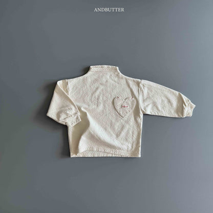 【予約】Eyelet Heart Turtleneck  /  andbutter (S-JM)