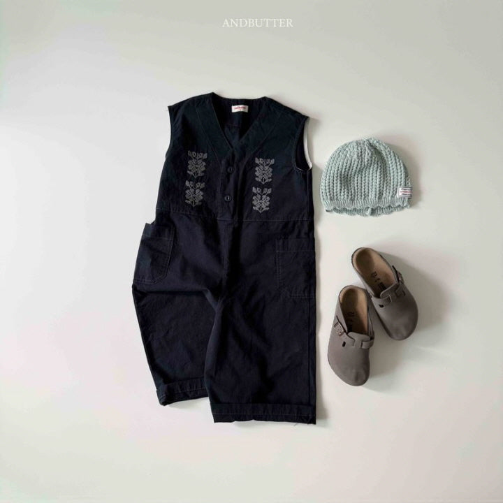 【予約】embroidery jumpsuit / andbutter(S-JM)