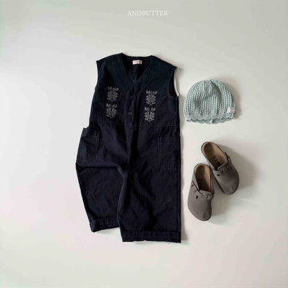 【予約】embroidery jumpsuit / andbutter(S-JM)