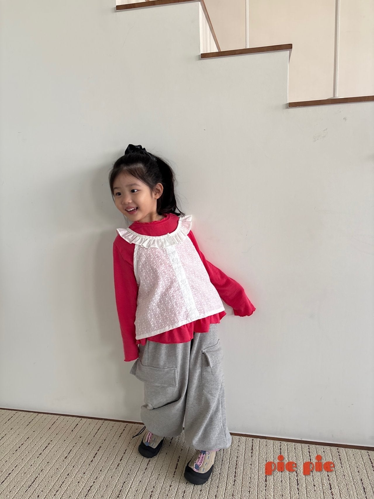 【予約】ピクシーフリルベスト / pie (XS-XL)픽시프릴