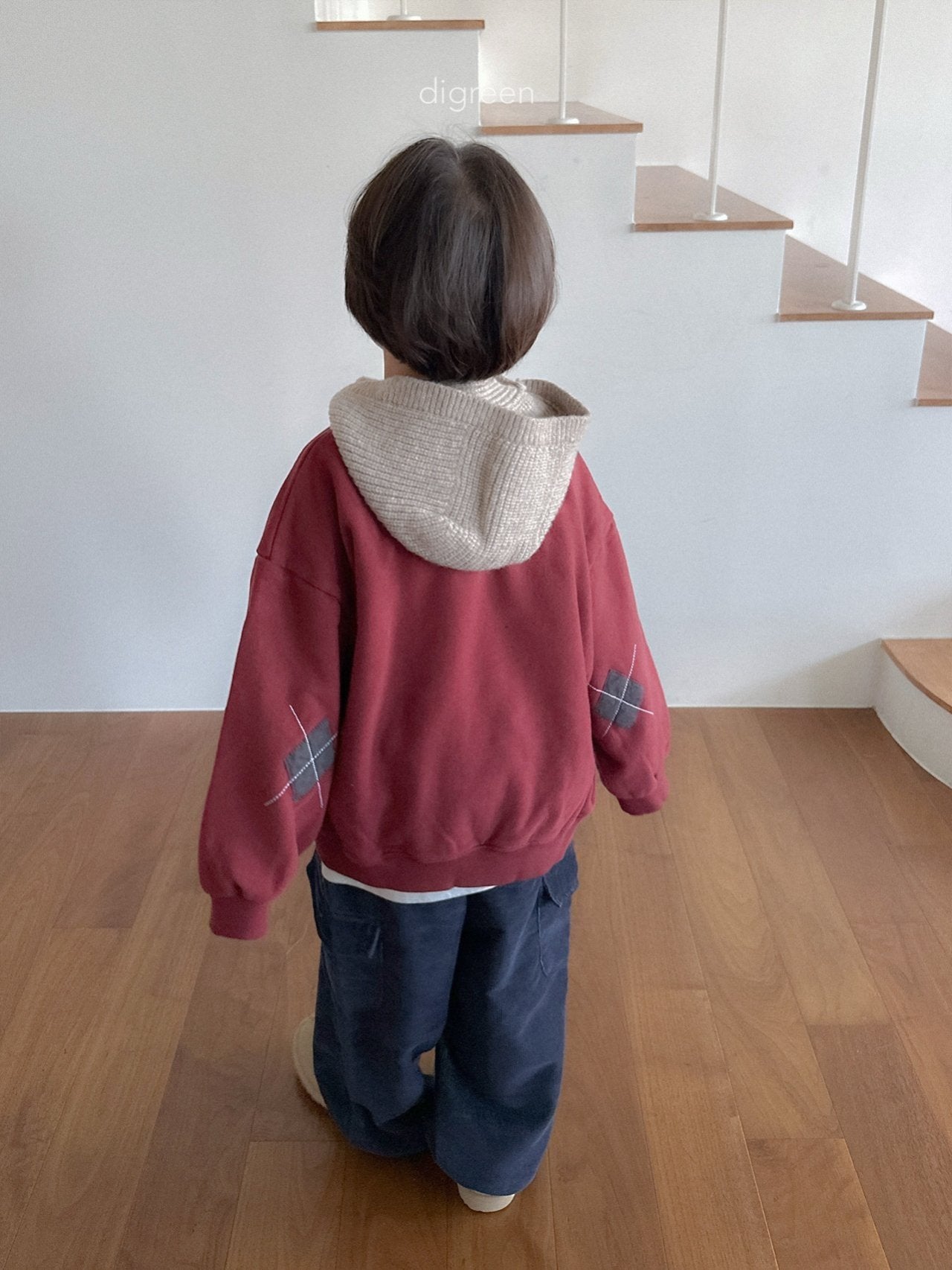 【予約】Momo Hood /  digreen