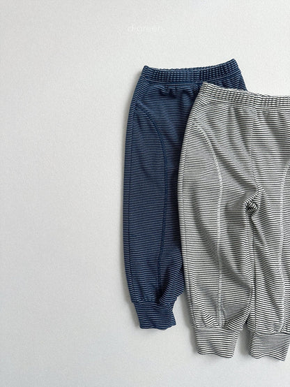 【予約】ST Jogger Leggings  /  digreen(S-XXL)