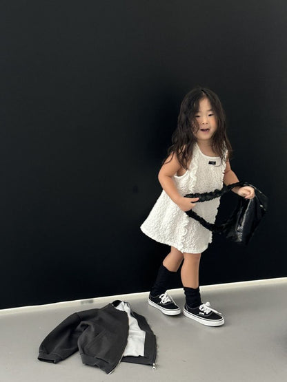 【予約】エイプリルワンピース / FOOV (S-XL)