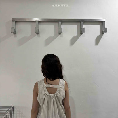 【予約】Natural Button sleeveless / andbutter(S-JM)