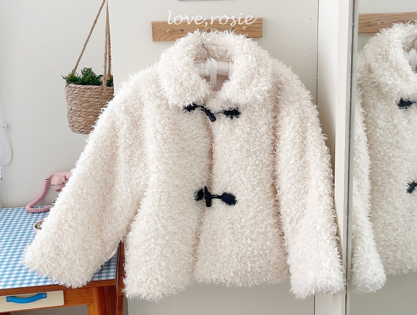 【予約】poodle coat  /  love rosie (L-3XL)