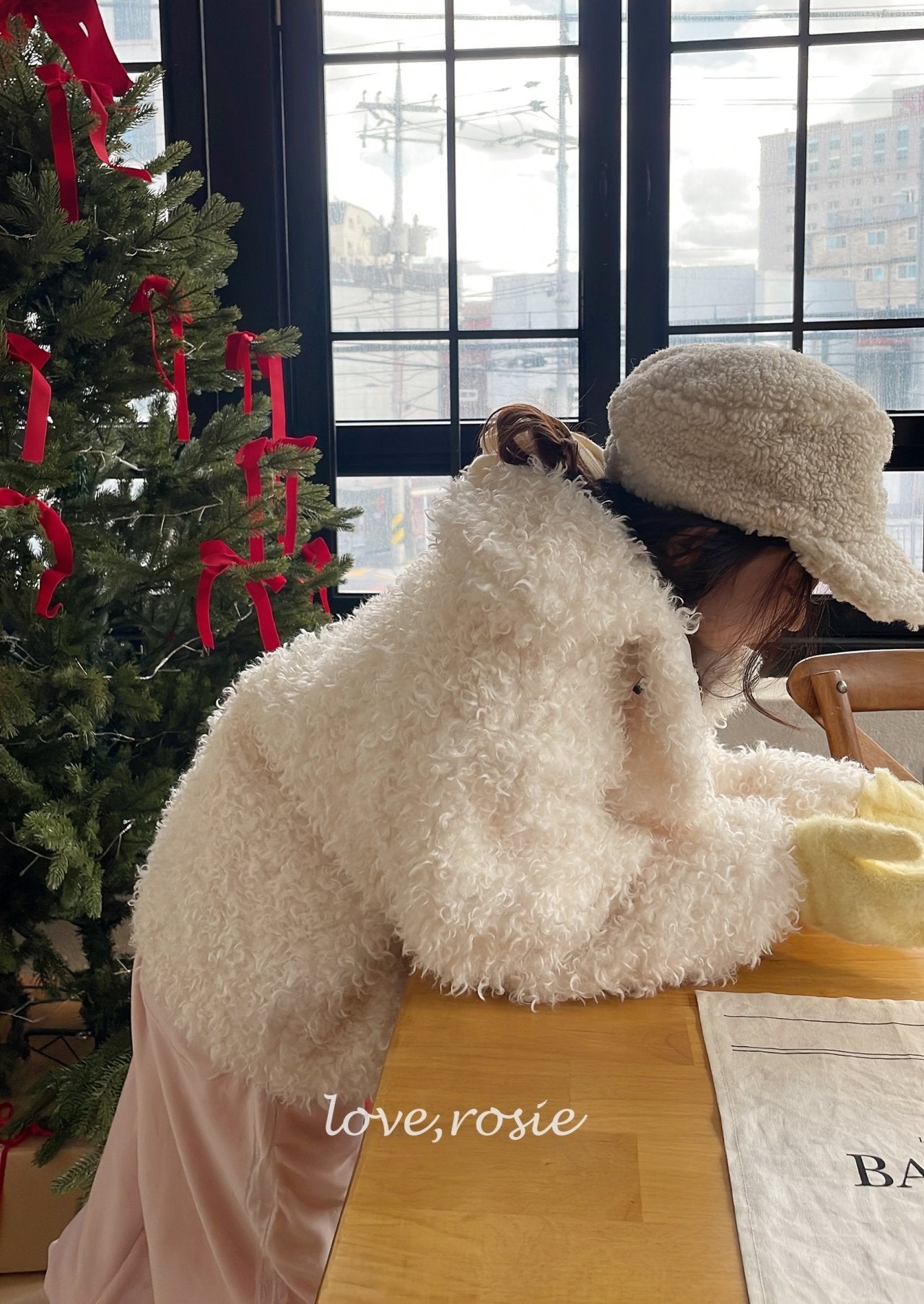 【予約】poodle coat  /  love rosie (L-3XL)
