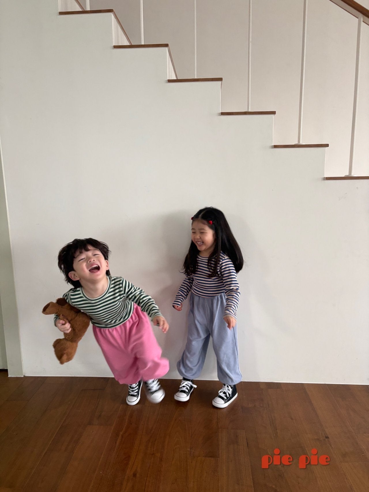 【予約】ボーダーTシャツ / pie (XS-XL)샐러리단가라