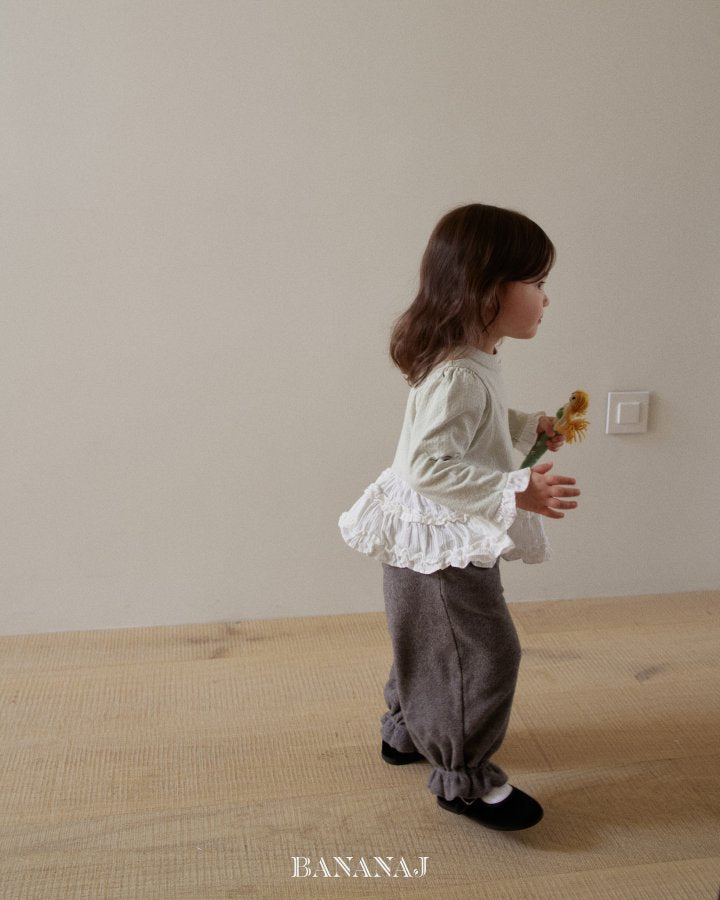 【予約】ruffle frill T  / bananaj (XS-JS)