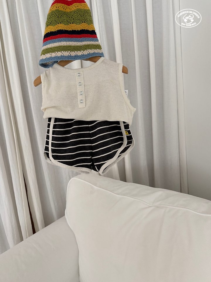 【予約】stripe short pants / gou XS-JL  줄줄이반바지