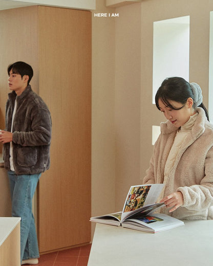 【予約】kinder fleece jacket  / here i am 1 (mom, dad)