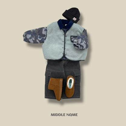 【予約】camouflagey reversible vest  / middle name (S-JM)