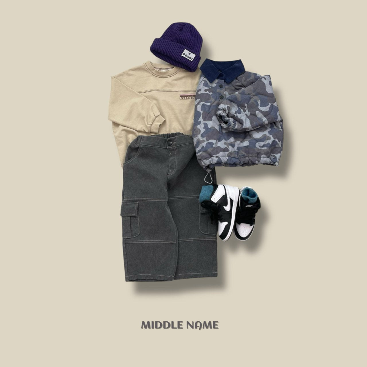 【予約】pigment line T  / middle name (S-JM)