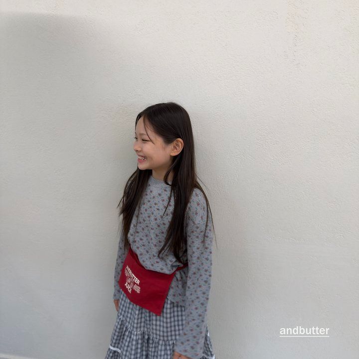 【予約】Cozy Flower T-Shirt / andbutter(S-JM)