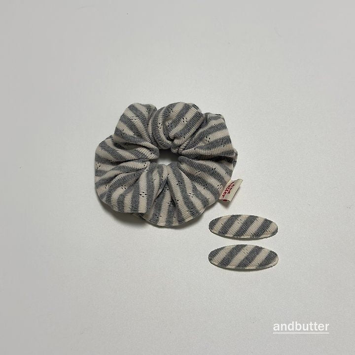 【予約】Tommy Stripe Scrunchie / andbutter