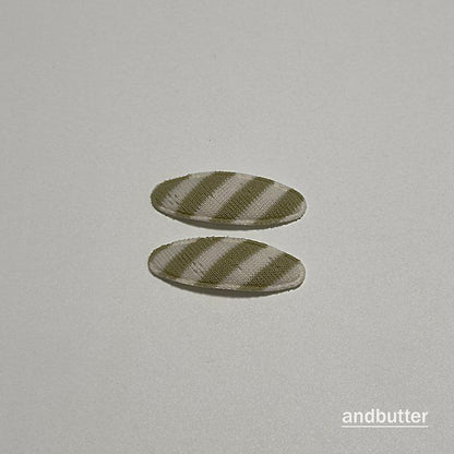 【予約】Tommy Snap Hair Clips / andbutter