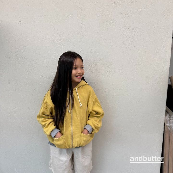 【予約】Tone-on-Tone Pocket Zip-Up Hoodie  / andbutter(S-JM)